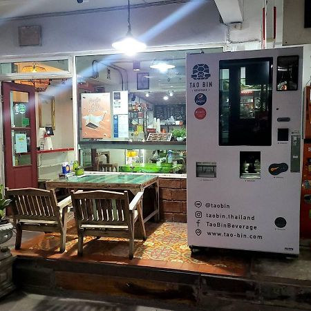 Ratanawong Place 405 Bangkok Bagian luar foto