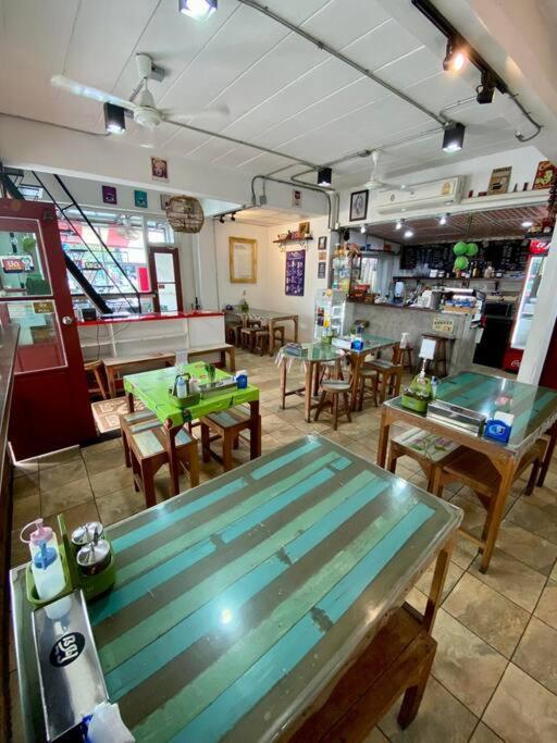 Ratanawong Place 405 Bangkok Bagian luar foto